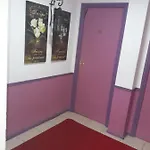 Otel Saint Georges 2*