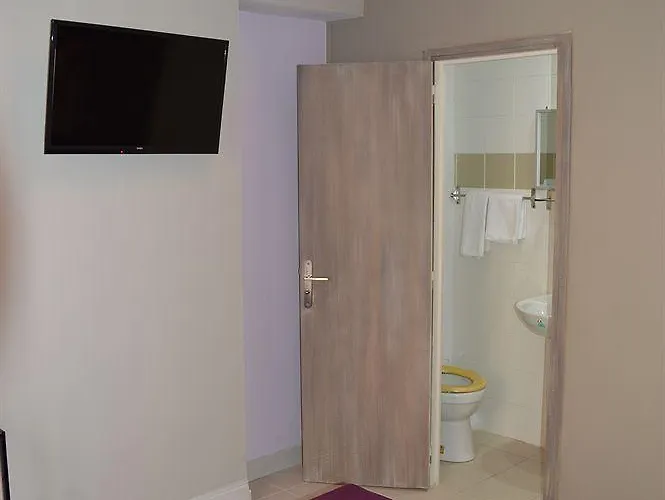 Saint Georges Hotel 2*