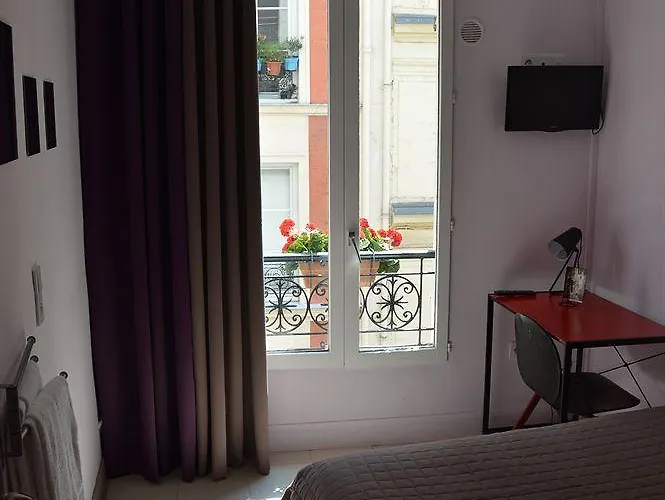 Saint Georges Hotel 2*